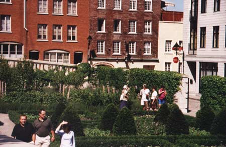 Chateau Ramzey - In the garden